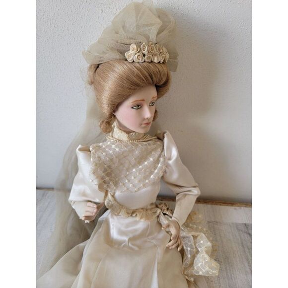 Franklin heirloom AS IS Gibson Girl bride collectible porcelain doll - Picture 7 of 16
